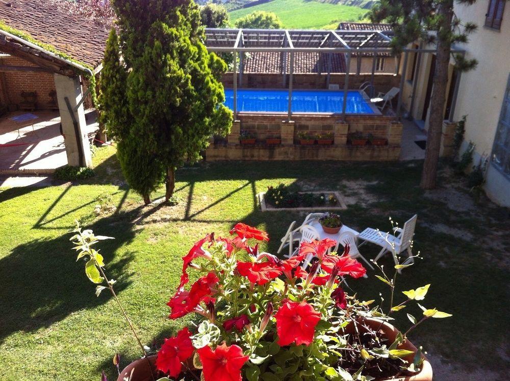 Relais San Desiderio Bed & Breakfast Calliano  Dış mekan fotoğraf