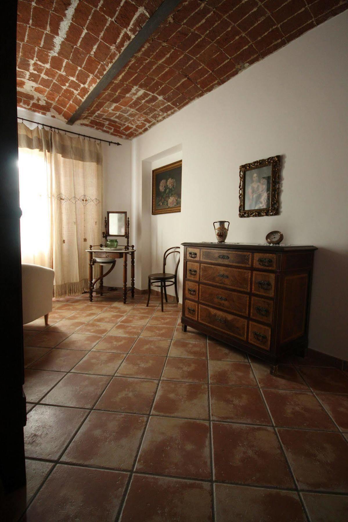 Relais San Desiderio Bed & Breakfast Calliano  Dış mekan fotoğraf
